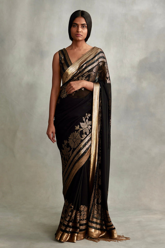Sari Set in a floral motif in gold sequins