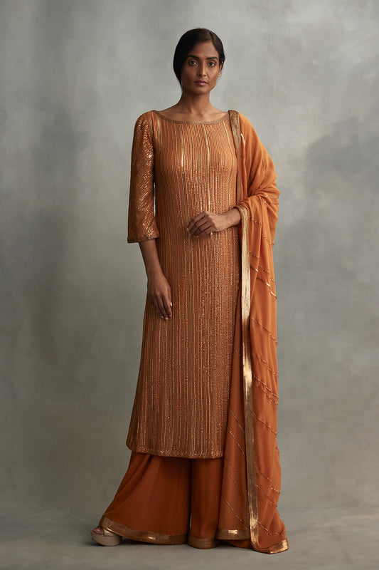 Kurta Set in Diagonal Dot Sequin Embroidery