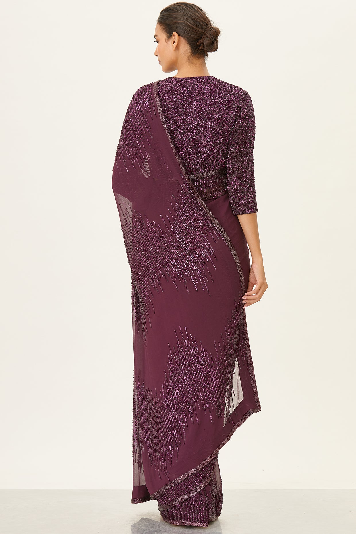 Sari Set in Line Sequin Embroidery Design