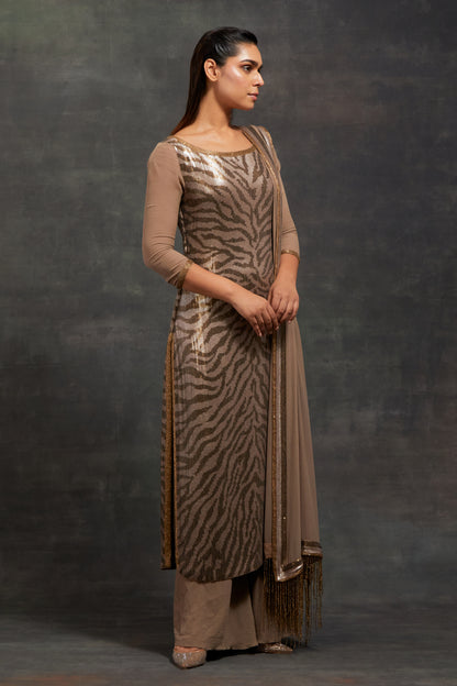 Kurta Set In Zebra Pattern Sequin Embroidery