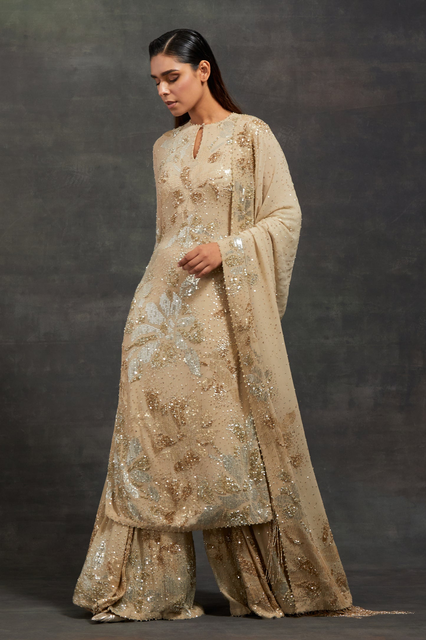 Kurta Set In Floral Sprinkle Sequin Embroidery