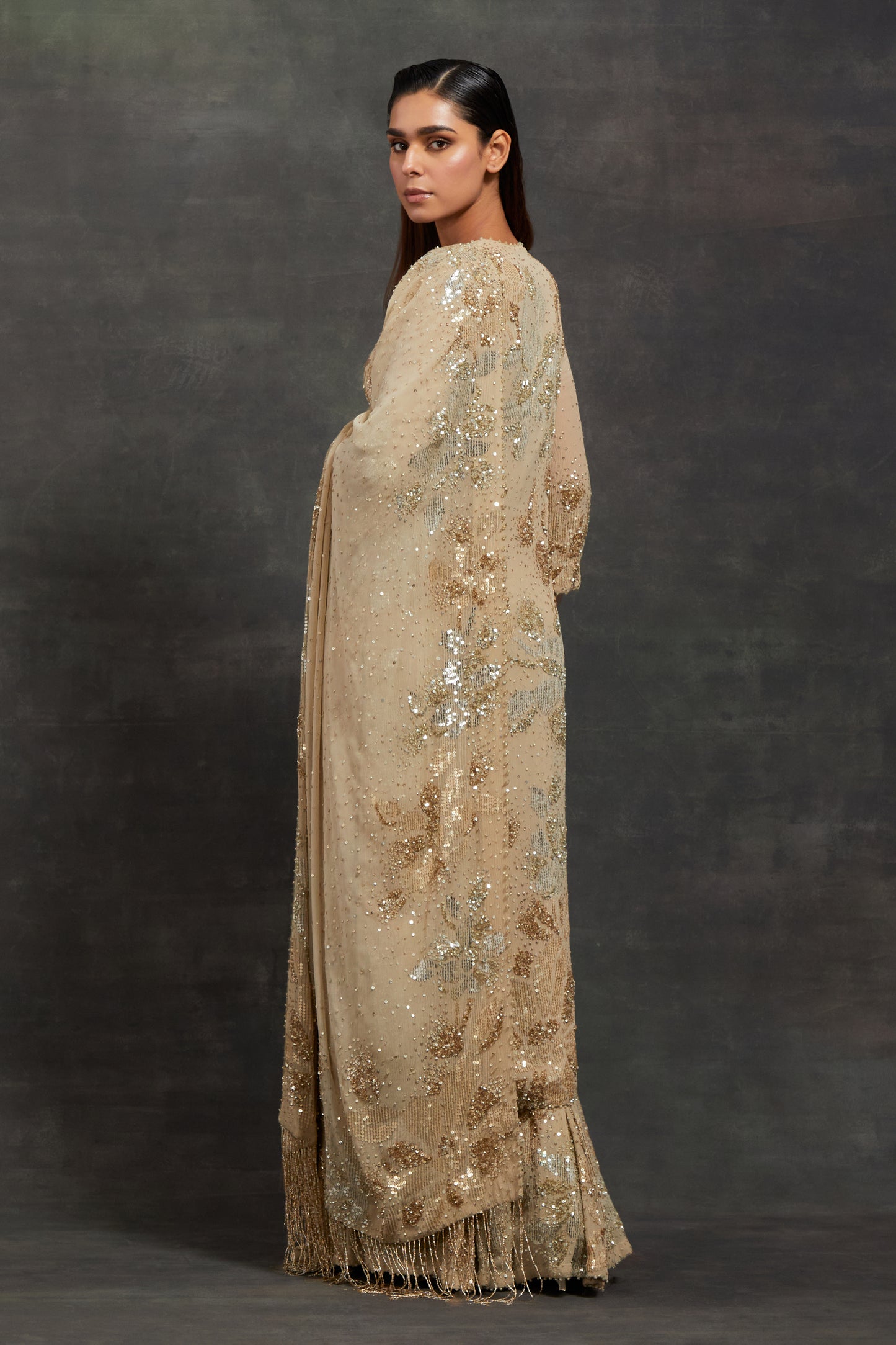 Kurta Set In Floral Sprinkle Sequin Embroidery