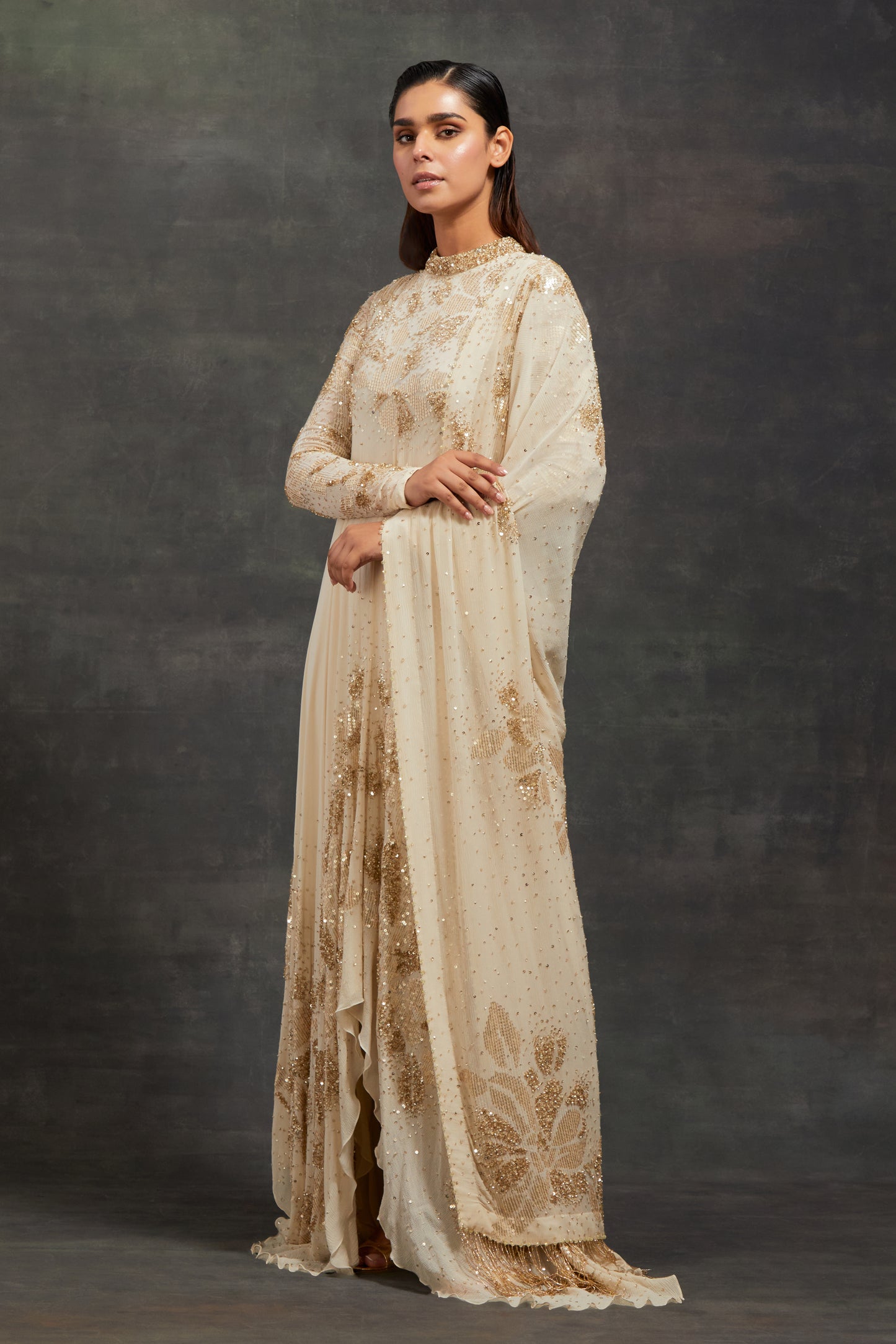 Asymmetric Kurta Set In Floral Sprinkle Sequin Embroidery