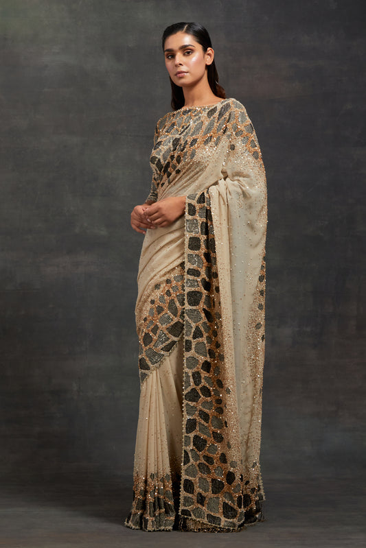 Sari Set In Giraffe Glow Sequin Embroidery