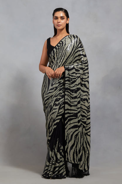 Sari Set in sequin embroidery in the iconic black and white Design