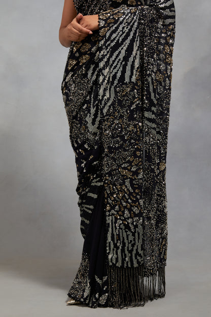 Sari Set In Sequin Embroidery in an Alligator Design Texture