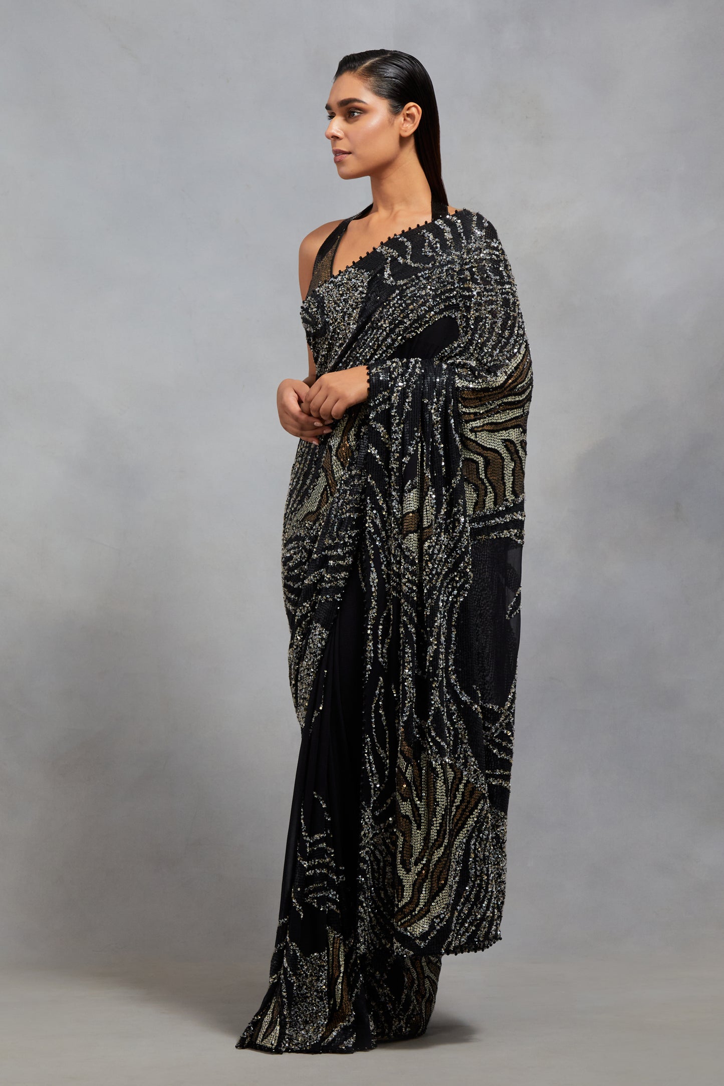 Sari Set In Sequin Embroidery in Mix Animal Design pattern