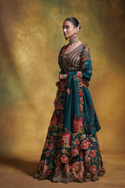 Lehenga Blouse Dupatta in Big Flower motifs thread embroidery
