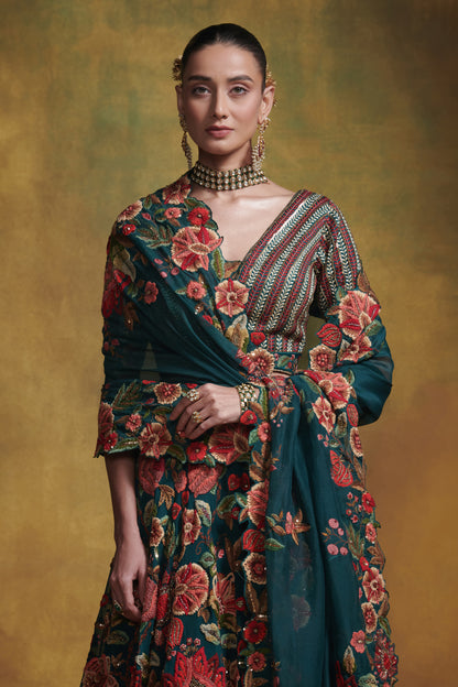 Lehenga Blouse Dupatta in Big Flower motifs thread embroidery