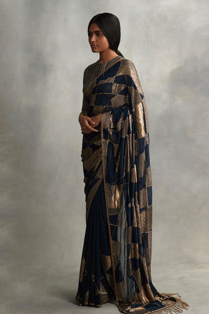 Sari Set in Trapeze Geometric Design in Sequin Embroidery