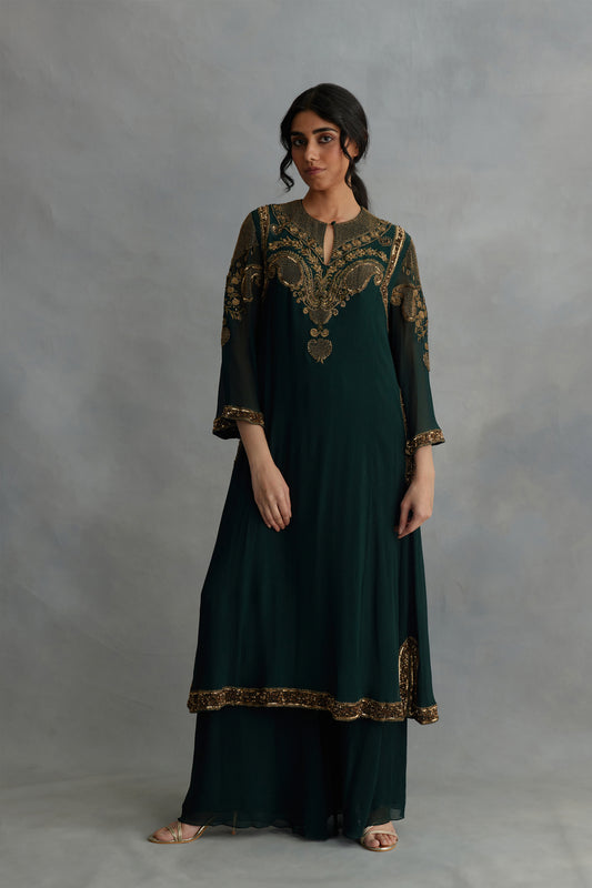 Kurta Set in Zari Thread Embroidery