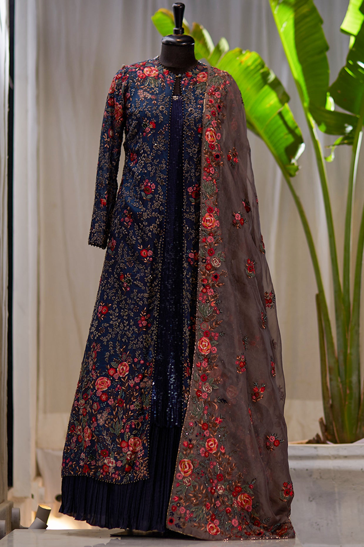 Jacket Set in Floral Thread Embroidery