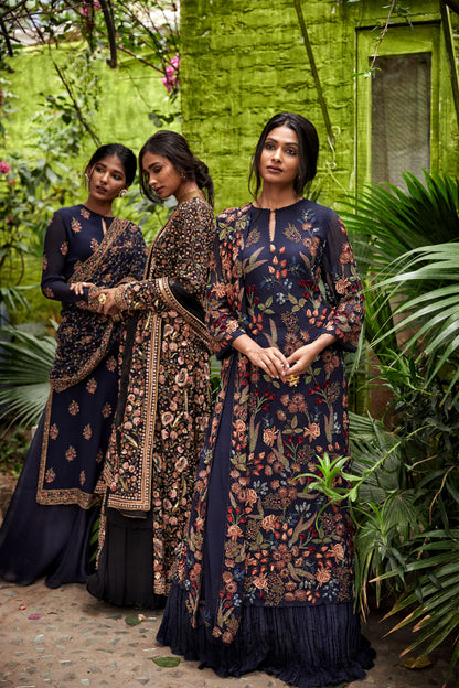 Kurta Set in Velvet Florets and Thread Embroidery