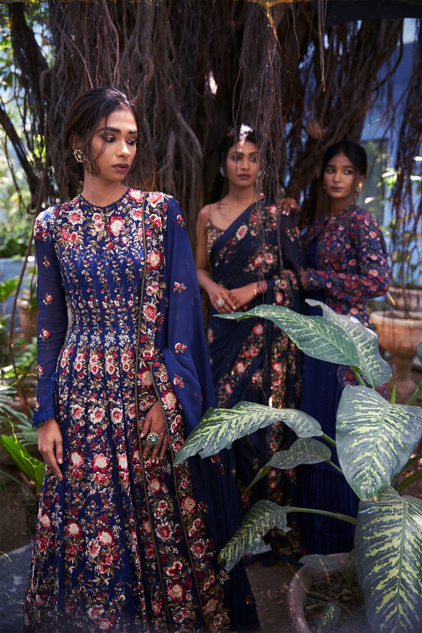Anarkali Kurta Set in Floral Thread Embroidery