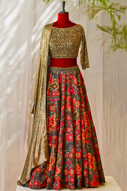 Lehenga Set in Ikkat Motifs Thread Embroidery