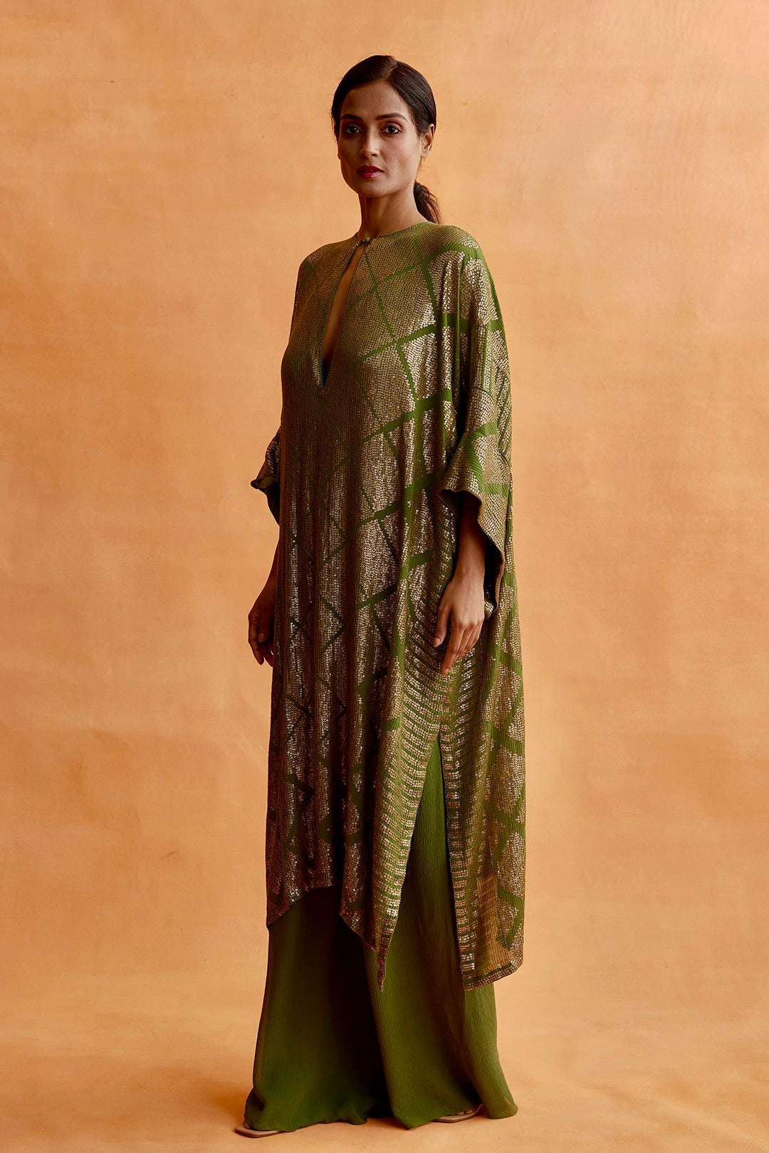 Kaftan Set in Small Sequin Embroidery