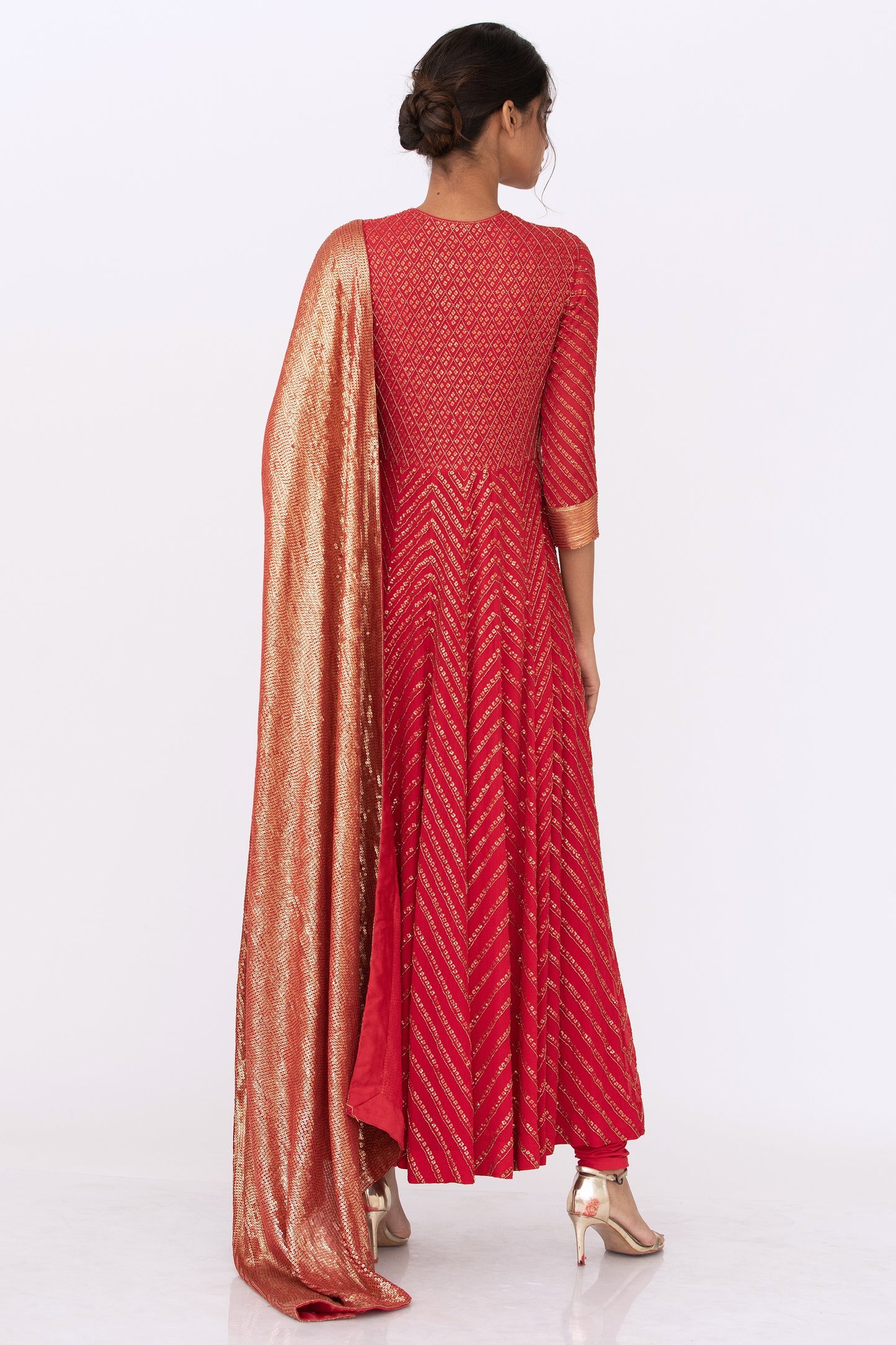 Anarkali Kurta Set in Gołd Sequin Embroidery
