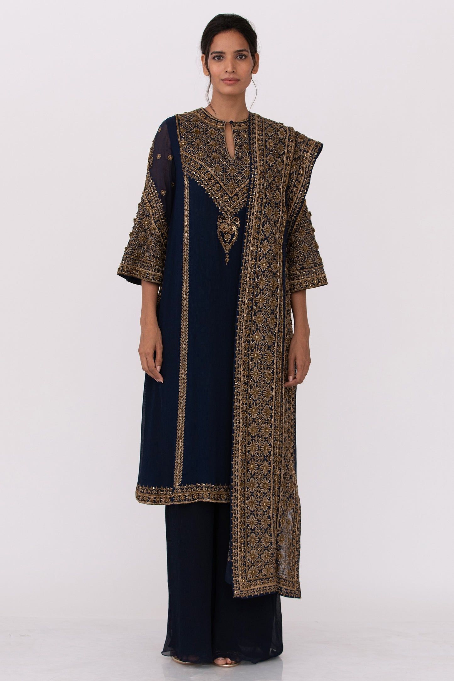 Kurta Set in Zari and Sequin Embroidery