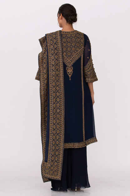 Kurta Set in Zari and Sequin Embroidery