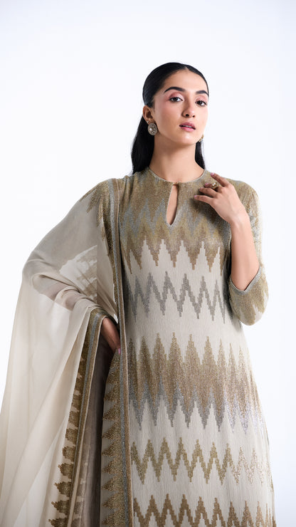 Kurta Set in Zig Zag Cutdana Embroidery