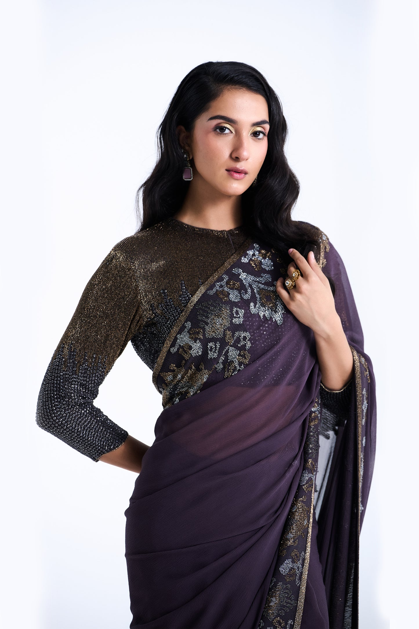 Sari Set in Ikkat Cutdana Pattern