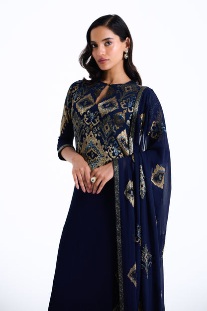 Kurta Set in Ikkat Cutdana Embroidery