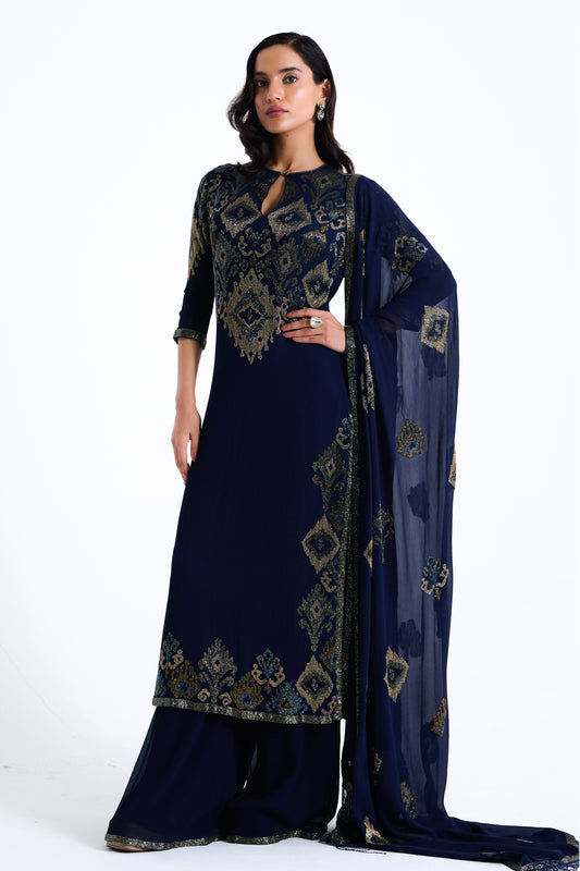 Kurta Set in Ikkat Cutdana Embroidery