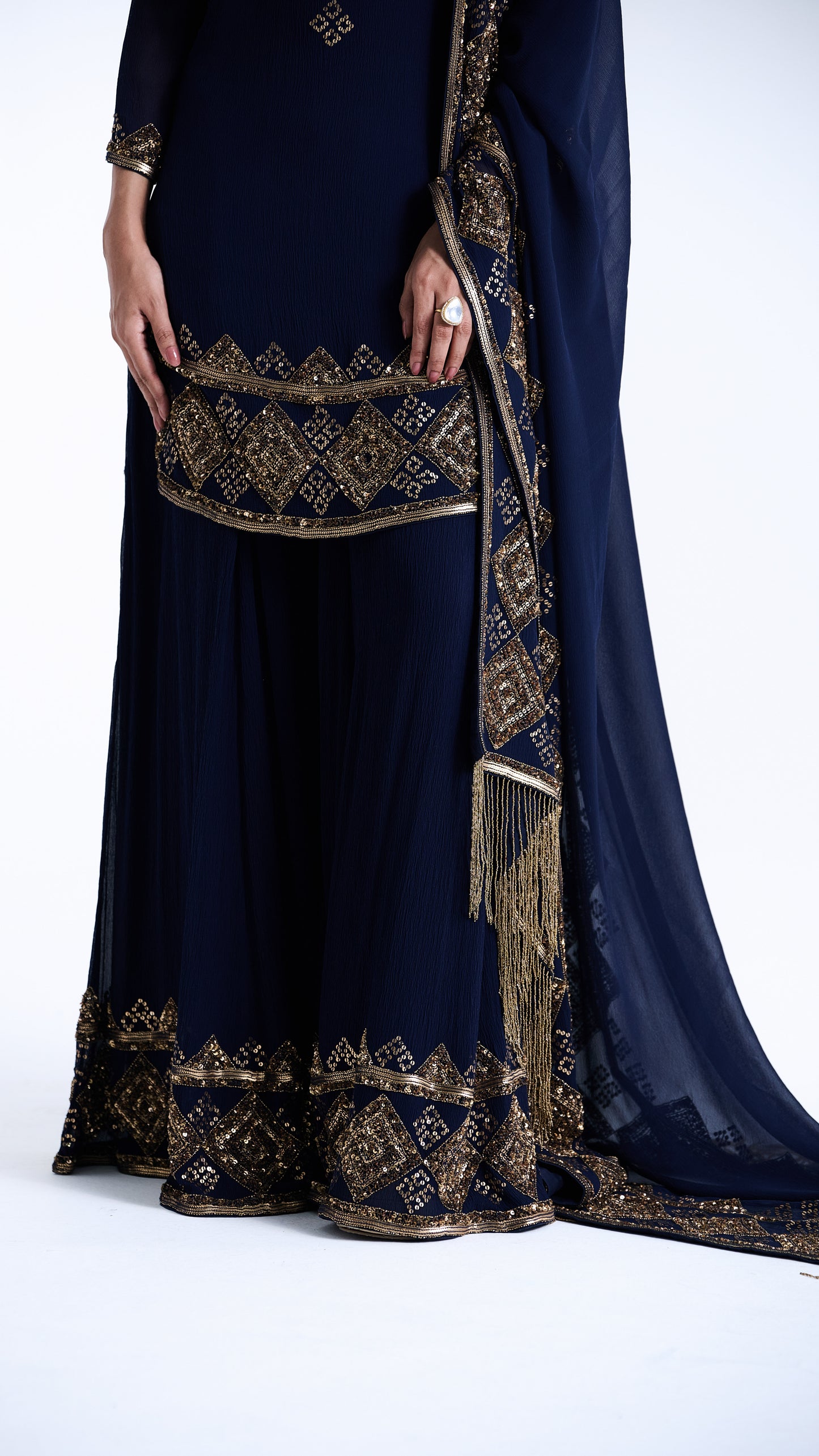 Sharara Set in a Geometric Sequin Pattern