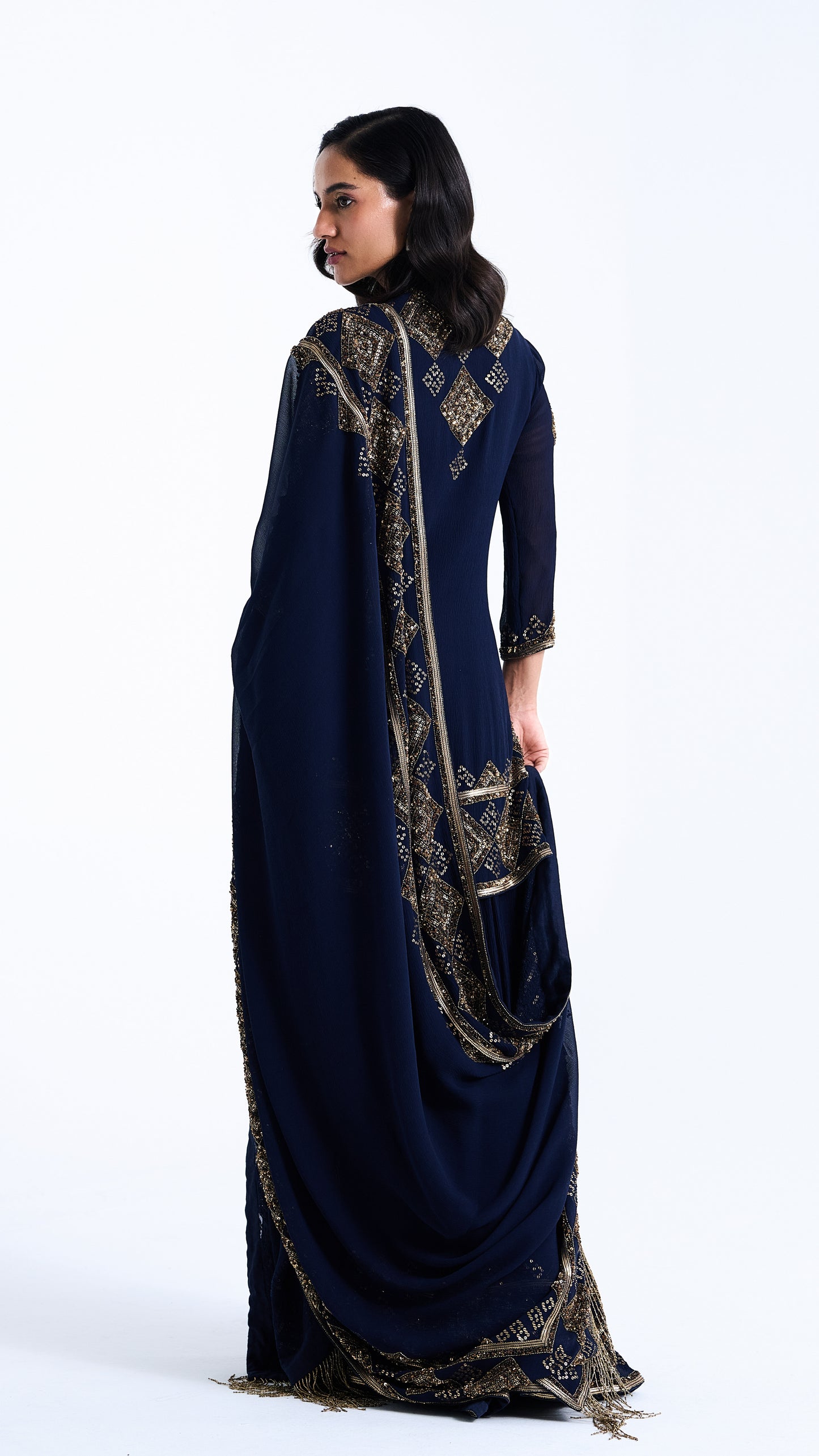 Sharara Set in a Geometric Sequin Pattern