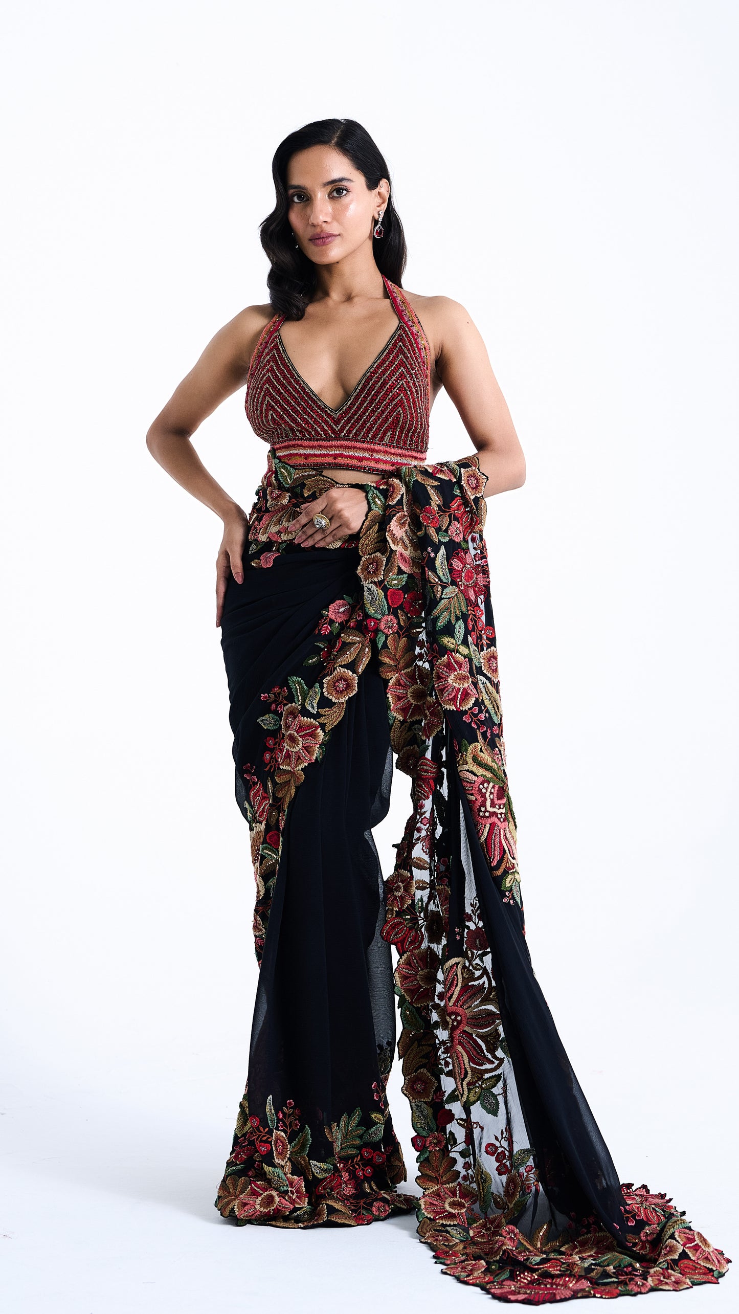 Sari Set in timeless Floral Motifs