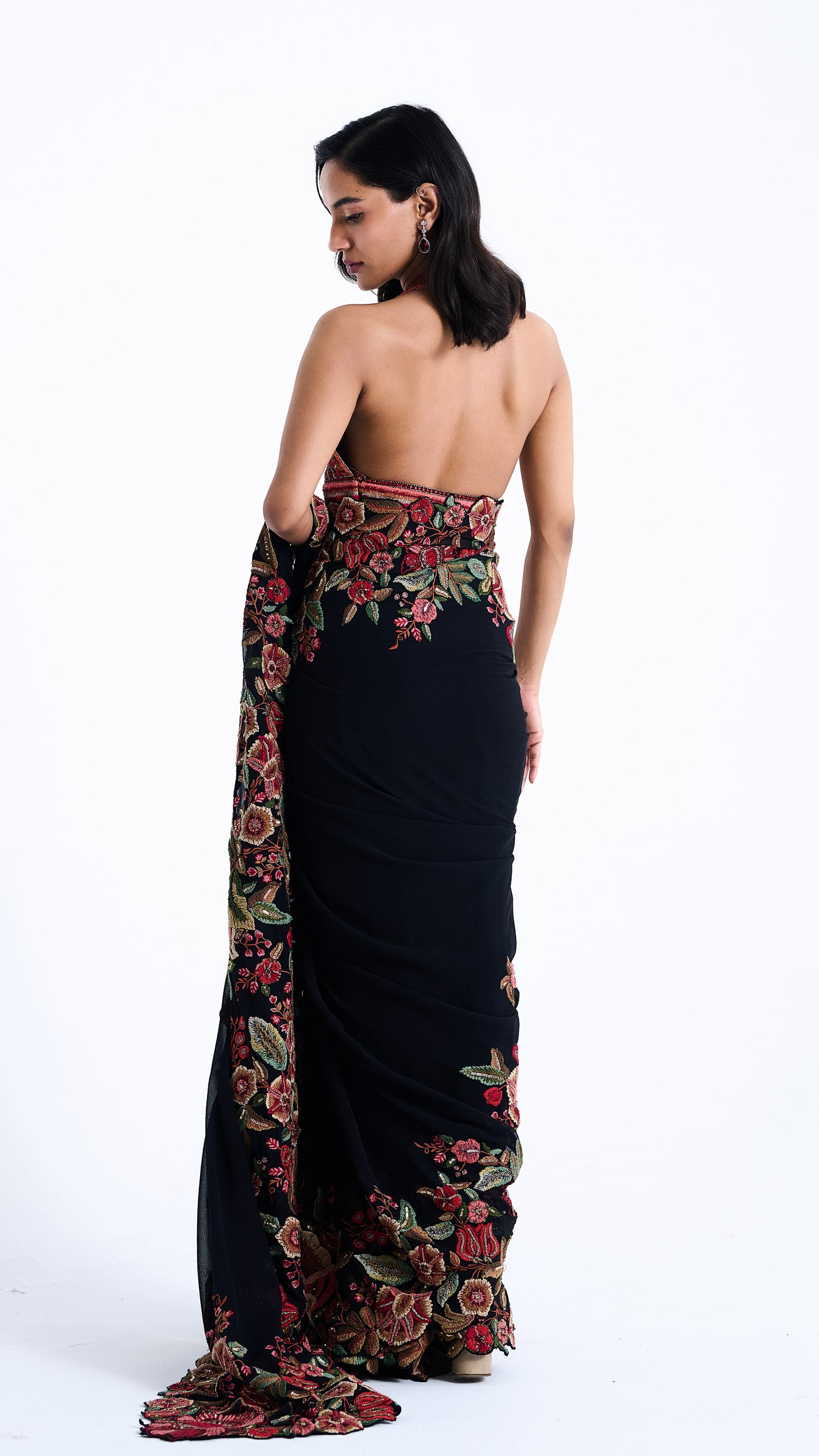 Sari Set in timeless Floral Motifs