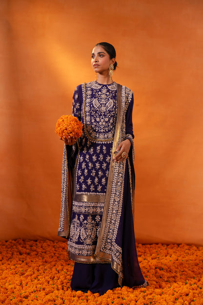 Kurta Set in old world ivory thread embroidery with gold sequins
